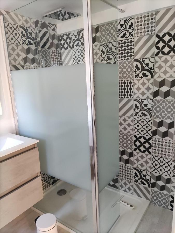 Lodge 2 Etoiles La Tete Dans Les Pins Les Pieds Dans L Eau Lacanau Ngoại thất bức ảnh